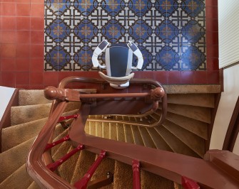 traplift voor iedere trap✔swing traplift thyssenkrupp traplift voor iedere trap✔swing traplift thyssenkrupp